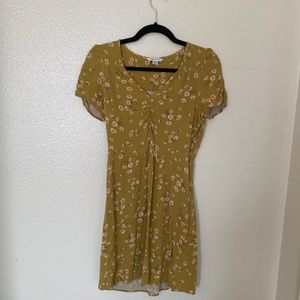 American Eagle 💌Free Shipping Short Sleeve Dress with Allover Floral Size S